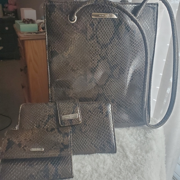 Nine West Handbag and Wallets - Picture 4 of 7